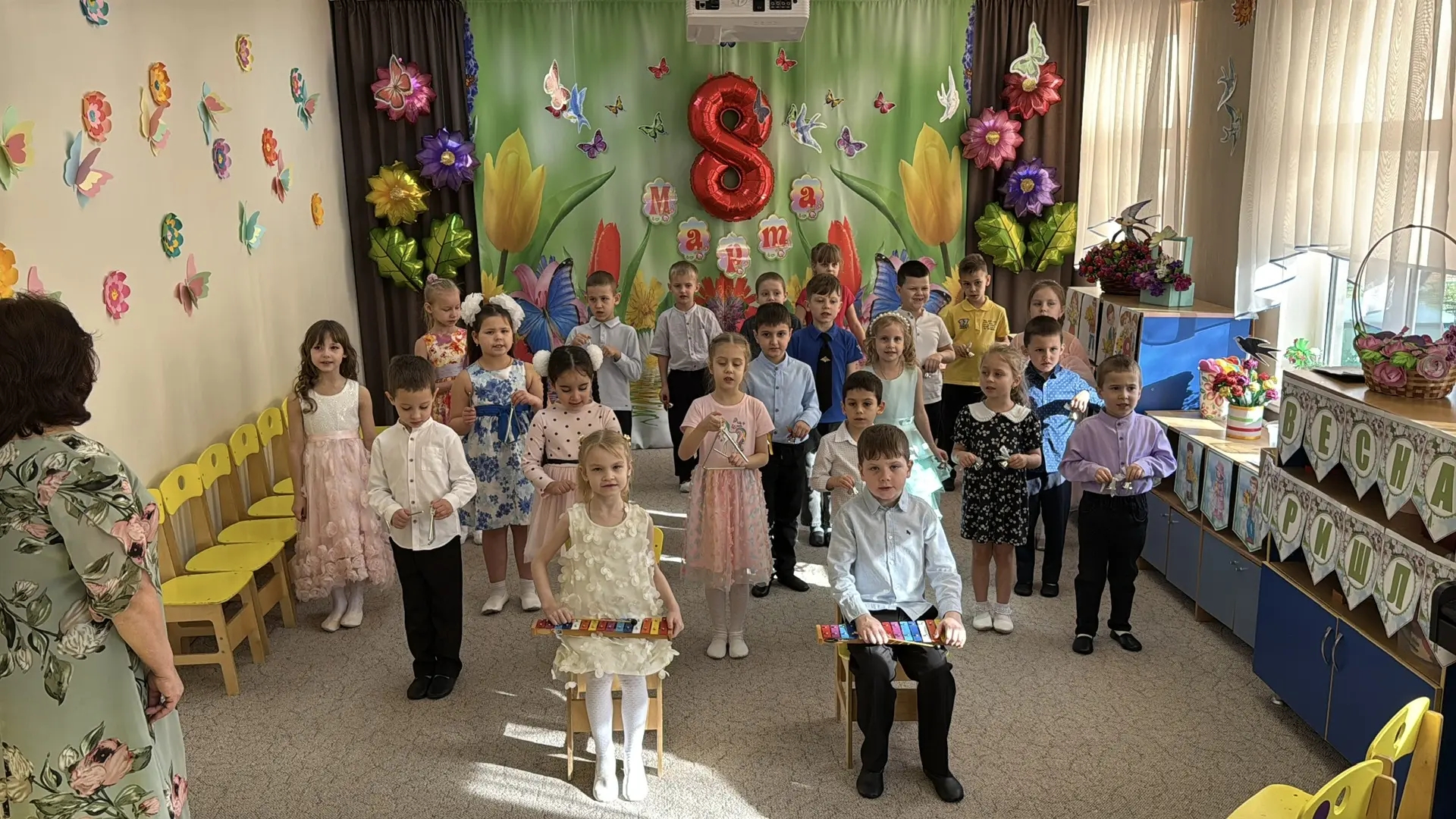 8 марта